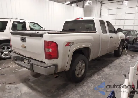 2009 Chevrolet Silverado 1500 Lt z USA, uszkodzony, nr VIN 1GCEK29089Z143446